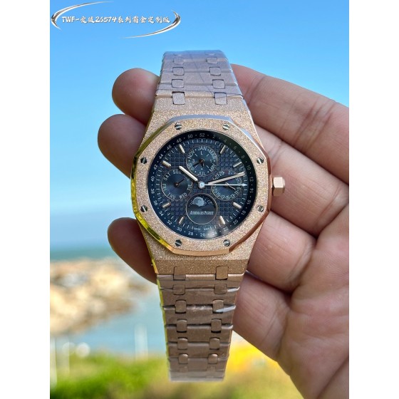 TWA-AP 爱彼 皇家橡树霜金版本，41mm 钢王之王”爱彼26574系列(霜金定制版)，钢带表最