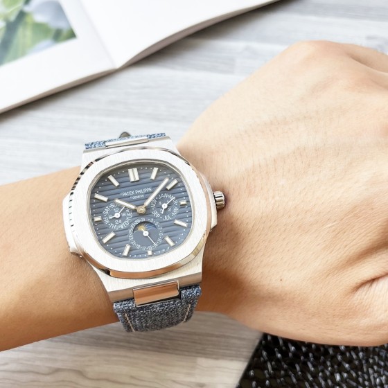 统一550 （皮钢同价）
最新“鹦鹉螺”新品上市
【最新】：百达翡丽精品推荐重磅上市
【类型】