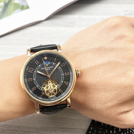 统一500
复杂时计 奢华大气
经典新品 震撼上市
【最新】：百达翡丽 大飞轮设计
【类型】