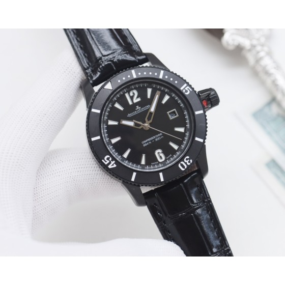 尊享价：480
品牌：积家-Jaeger-LeCoultre
类型：男士腕表
壳套：顶级版31