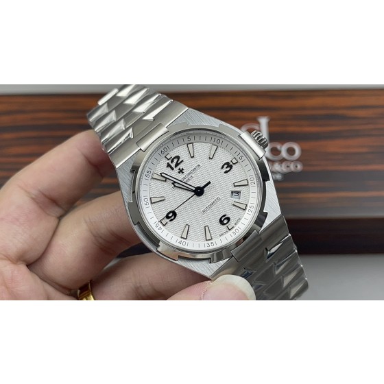 8f！江诗丹顿纵横四海系列！搭配9015机芯！