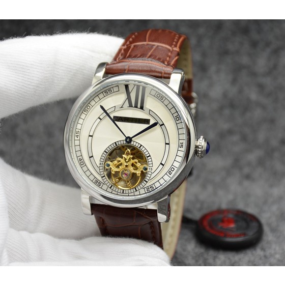 卡地亚  Cartier最新款男士机械腕表[悠闲] 精钢表壳，抛光打磨！大飞轮表盘设计，精雕细琢，尊