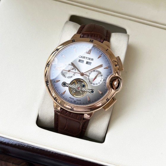 白壳570，玫瑰金590。【全新设计 典雅大气】卡地亚-Cartier 男士腕表 全自动机械机芯  
