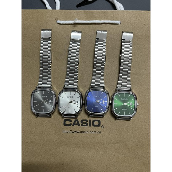 复古风三针简约小方表