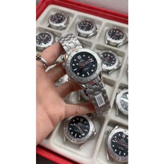 『新表』OMEGA 推出 Seamaster Diver 300M Nekton Edition 潜