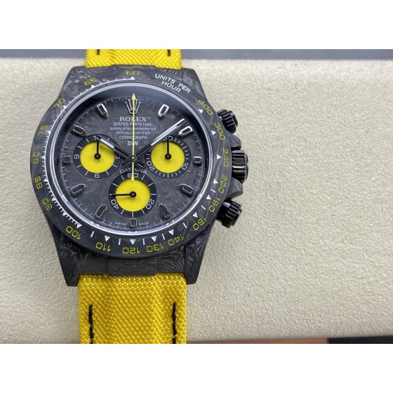 2023年新品，超级碳纤维Diw定制版 4130宇宙计时迪通拿系列  腕表直径为40MM，和普通的迪