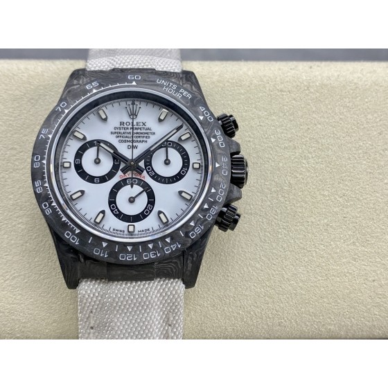 2023年新品，超级碳纤维Diw定制版 4130宇宙计时迪通拿系列  腕表直径为40MM，和普通的迪