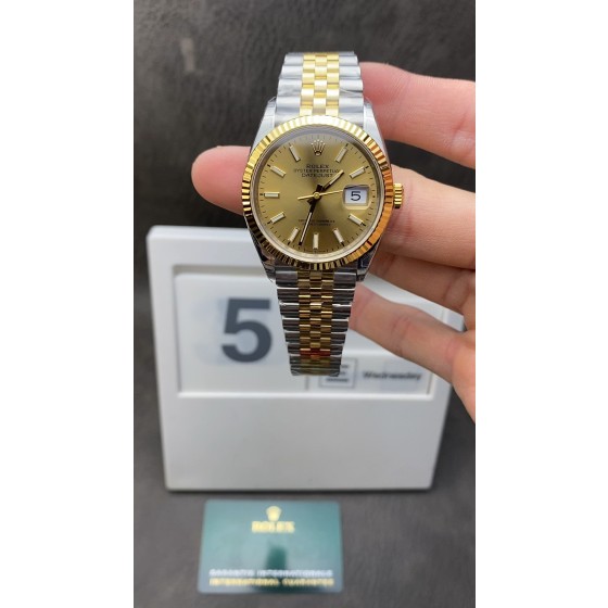 VS 36mmÏãéÄ½ð¼ä½ðÈÕÖ¾
²¿·Ö·¢»õÊµÅÄ Ëù¼û¼´ËùµÃ