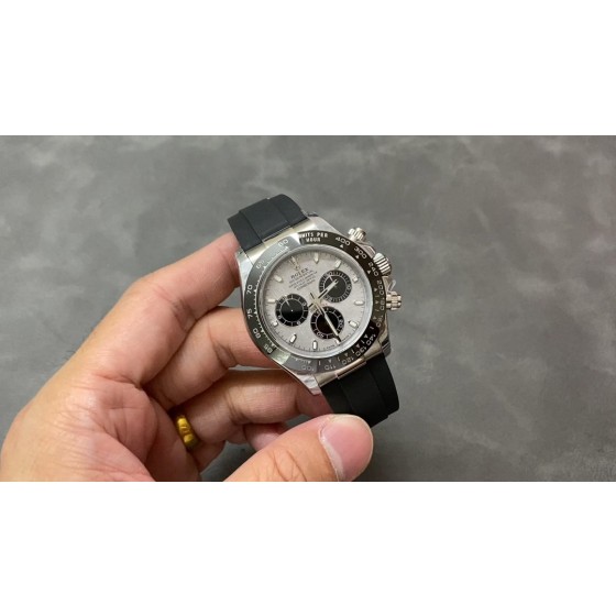 QF 4130配重版本 劳力士迪通拿4130机芯904精钢40mm，胶带款120G,钢带款174G。