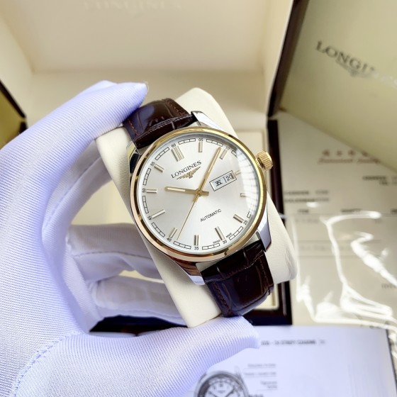 白壳460，金壳480，钢带+20，西铁城+120。
经典再次升级，两种机芯随意选择
【经典之作