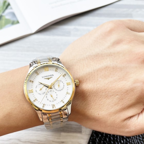 白壳460金壳480钢带20
【最新】：浪琴三针多功能设计
【类型】：精品男士腕表
【表带】：