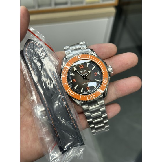 欧米茄海王600米橙色圈8900开模一体机，送表带