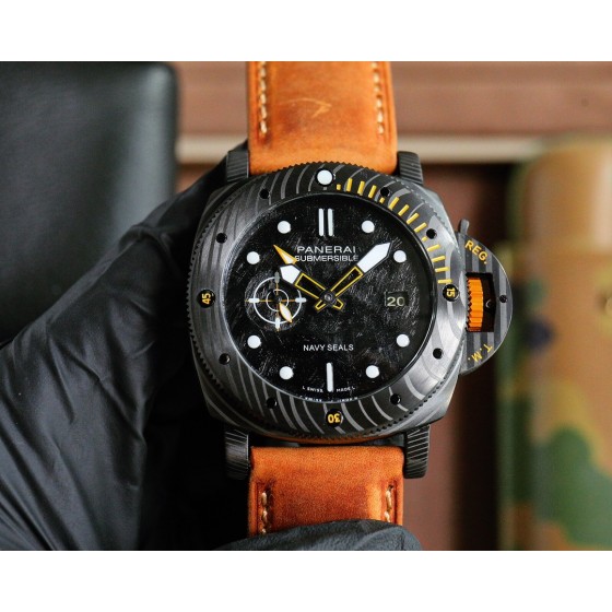 黑壳950
V7沛纳海新款SUBMERSIBLE BMG-TECH ─ 47毫米潜行系列劲爆镂空腕