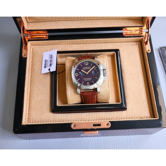 550。沛纳海-新推出的Luminor Marina庐米诺系列腕表，采用Super-LumiNova