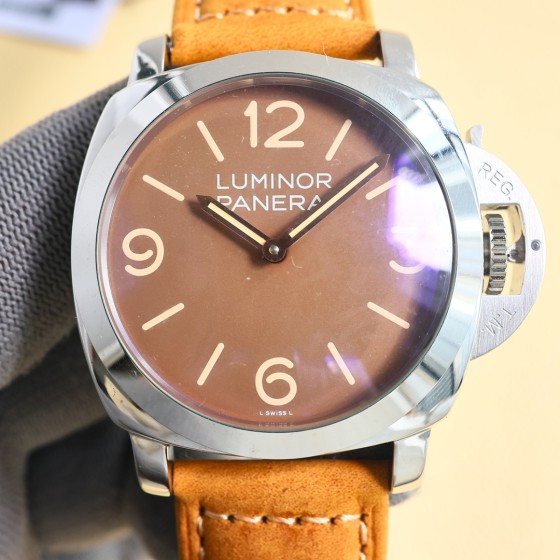 白560 金580
沛纳海 型亏 PAM01157品牌沛纳海系列OR机芯型号 海鸥2555机芯类型