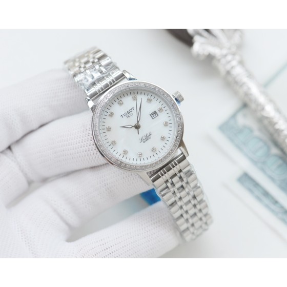 290
品牌：天梭-TISSOT
类型：情侣腕表
壳套：顶级版316精钢L
表带：进口小牛皮