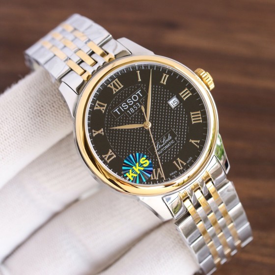 统一560。新款新背景火爆来袭
KKS全新新品上市 一表一码，独家质量，作为无数人第一枚腕表的首选