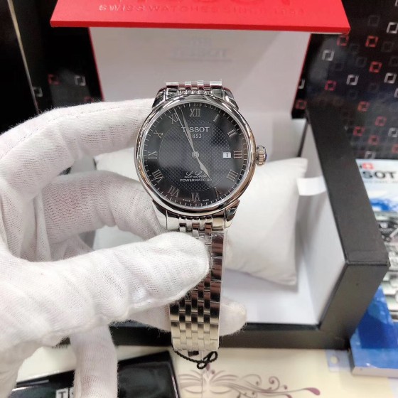 尊享价：220
品牌：天梭-TISSOT力洛克系列
类型：男士腕表
壳套：顶级版316精钢L
